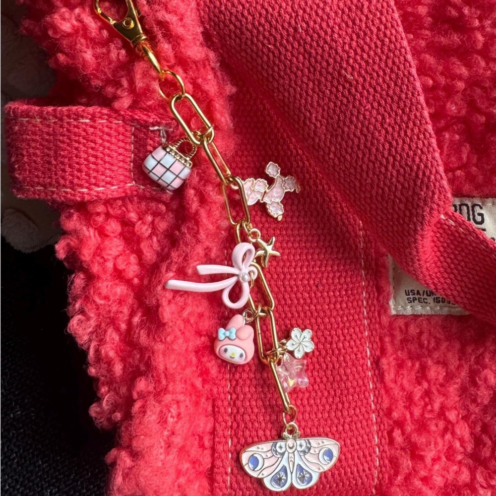 Gold Charm Keychain Set - Picture 4 of 4